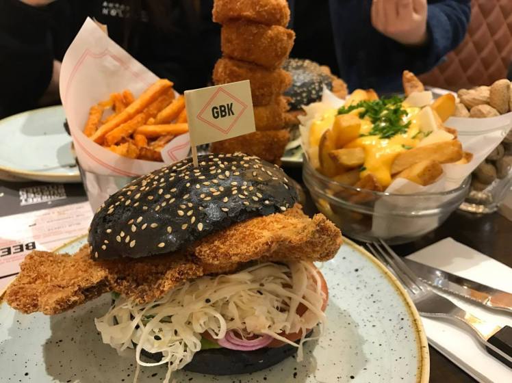 18452156_10155433185443189_273445989_o